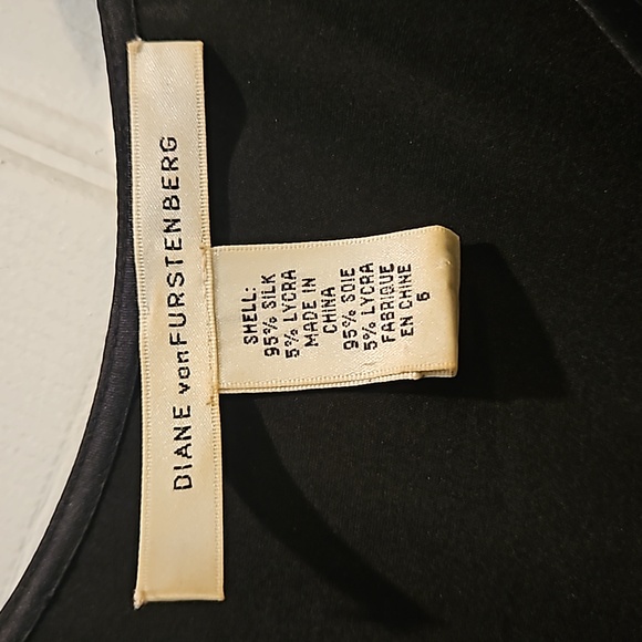 Black Diane von Furstenberg silk top - Picture 2 of 5